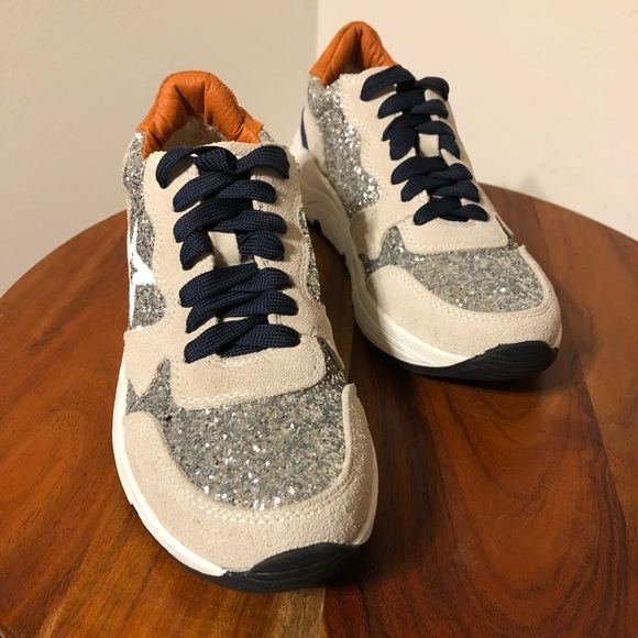 Steve Madden Suede Sneaker Size 6 - Picture 8 of 17